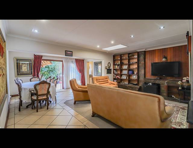 3 BEDROOM HOUSE FOR SALE IN MONTGOMERY PARK